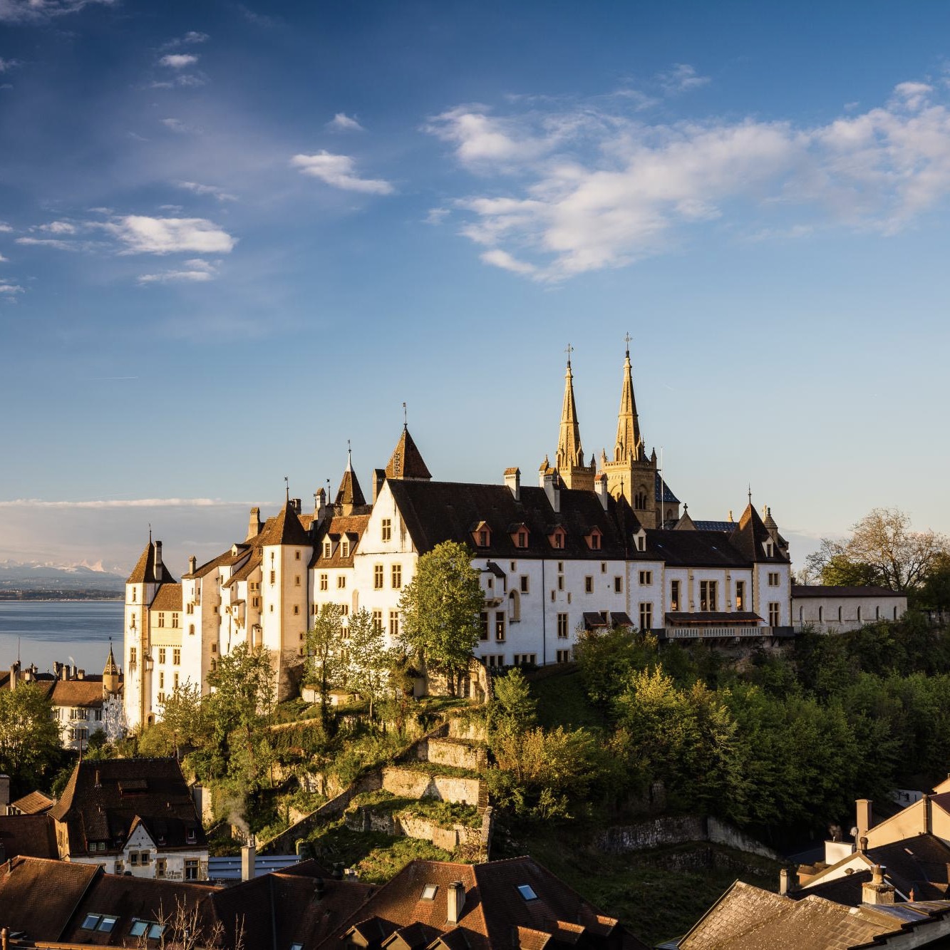 Visite De La Ville De Neuchâtel (le Musée Laténium Et La Collégiale) – Le Jeudi 3 Octobre 2024 – (pour Un Membre De L’APEGE)